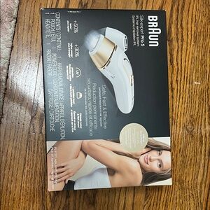 Braun Silk-épil 9 Epilator in White and Gold